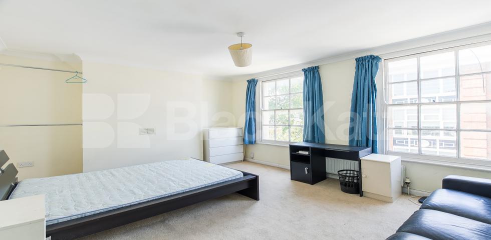 			3/4 BED & 2 BATH PERIOD HOUSE IN CAMDEN!, 3 Bedroom, 1 bath, 1 reception Terraced House			 Pratt Street, CAMDEN